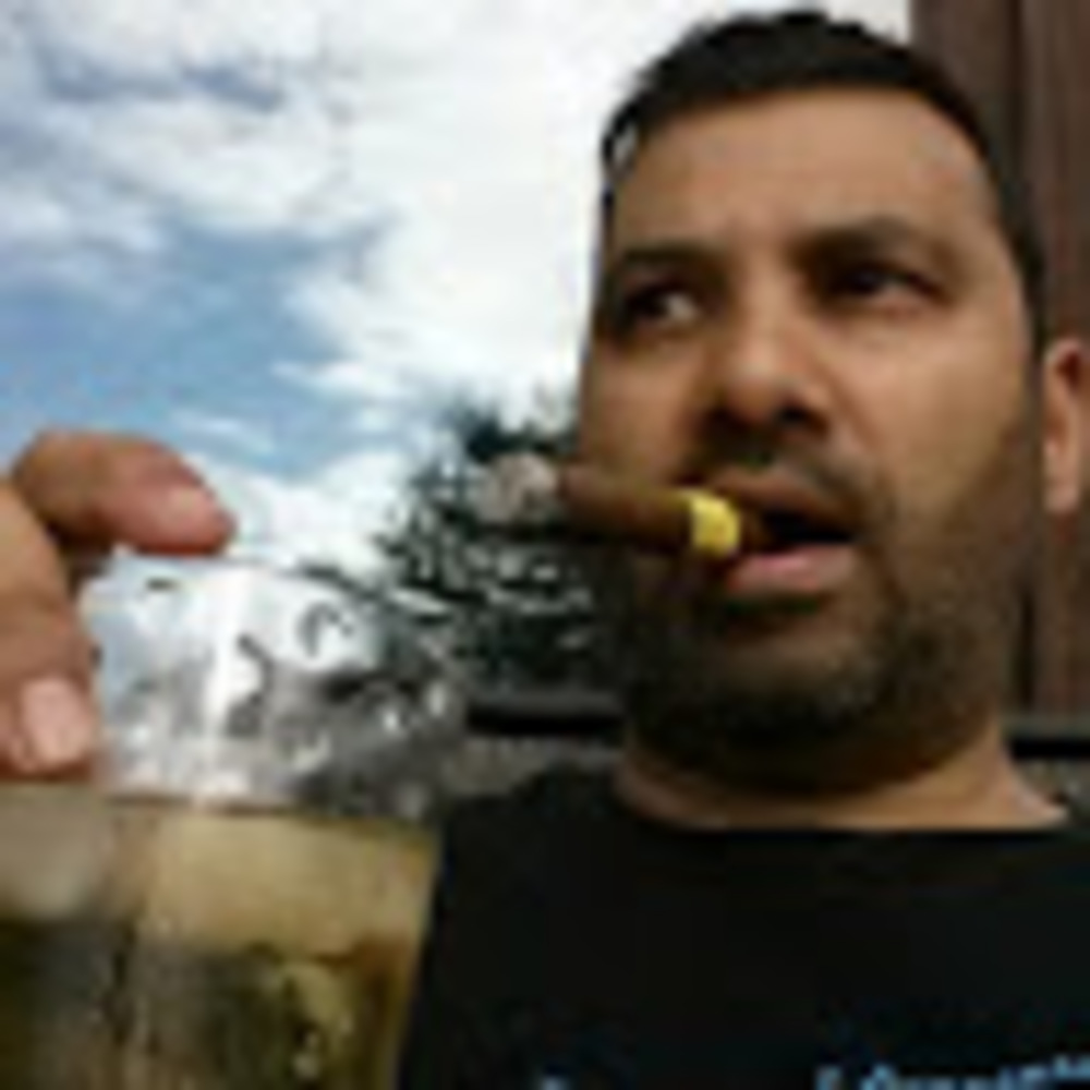 Meet your Posher, Simon